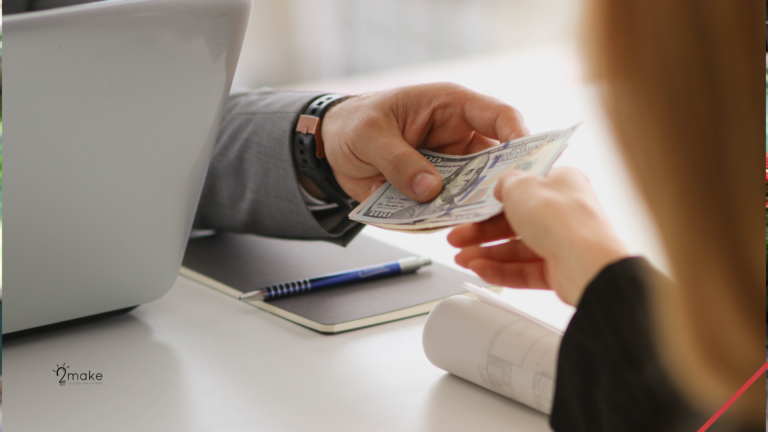 Tráfego pago é uma estratégia de marketing digital que envolve pagar para exibir anúncios para um público específico em plataformas como Google, Facebook, Instagram, entre outras.